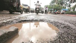 road accidents, mumbai road accidents, road accidents due to potholes, Bombay HC, Bombay HC on road accidents, BMC, motorable roads, Mumbai road accidents due to potholes, Mumbai road accident news, mumbai news, indian express news