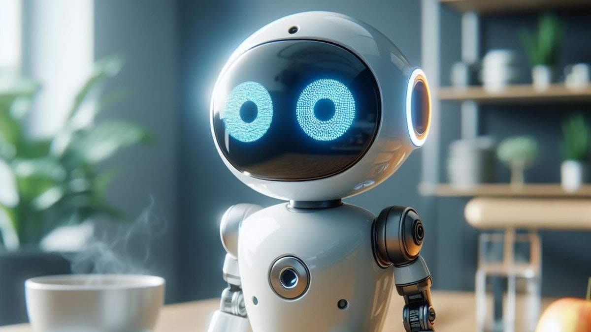 small robot featured