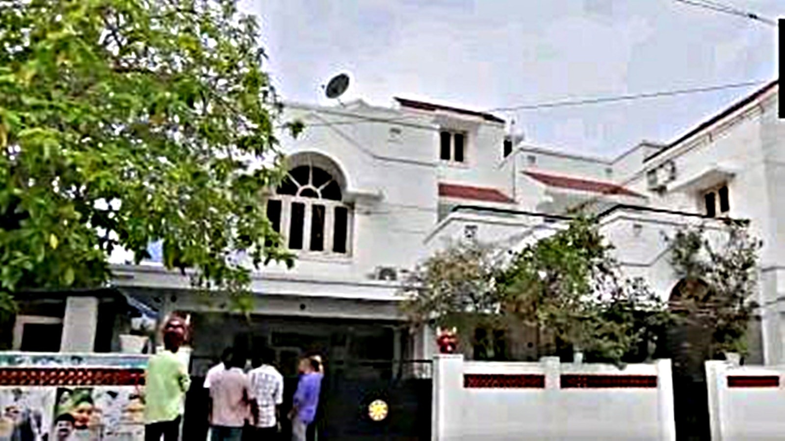 vijayabaskar real estate raid