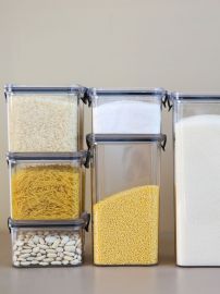 Key factors for selecting plastic storage containers
