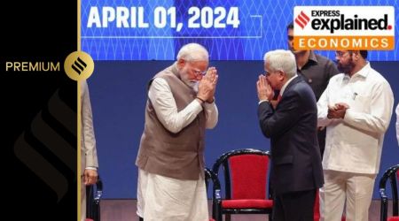 Prime Minister Narendra Modi and RBI Governor Shaktikanta Das at a ceremony marking 90 years of the RBI in Mumbai on Monday.