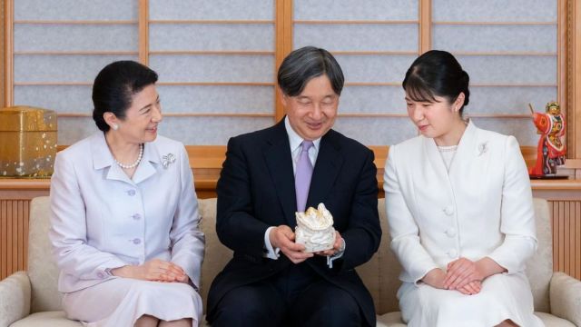 Attempting to draw youth, Japan's royal family debuts Instagram. But so ...