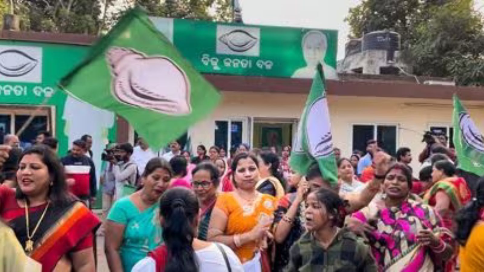 Odisha: BJD accuses BJP leader of using children at election rally ...