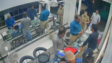 Three cops from Azad Maidan accused of threatening, intimidating, extorting money from SoBo jeweller