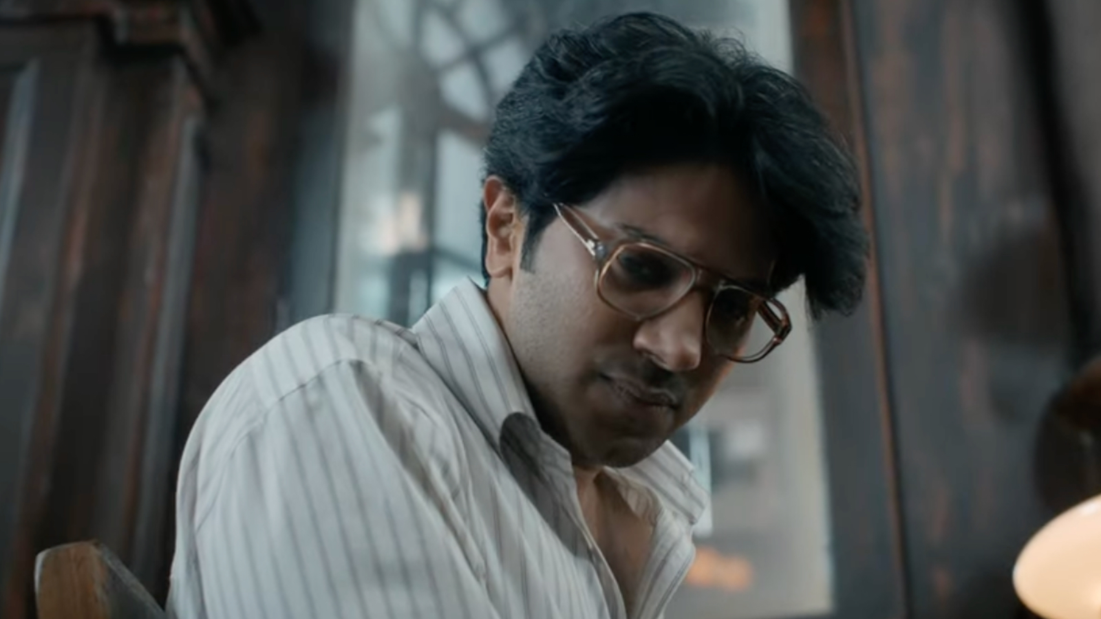 Lucky Baskhar Teaser: Dulquer Salmaan Is Up To No Good | Tamil News ...