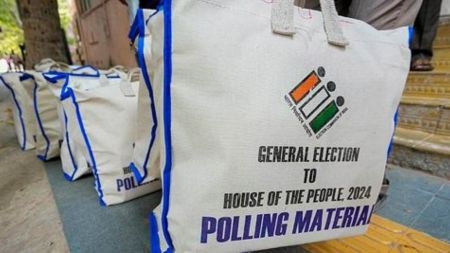 Pune, general elections, polling booths, women staff,