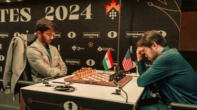 ถ่ายทอดสดหมากรุกของผู้สมัคร: Gukesh วัย 17 ปีจากอินเดีย กำลังแข่งขันกับ Hikaru Nakamura ในรอบสุดท้ายของการแข่งขันหมากรุก Candidates อันทรงเกียรติ  (FIDE/Maria Emelianova ผ่าน Chess dot com)