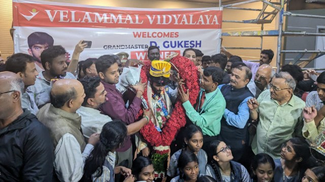 Gukesh was given a befitting welcome at Chennai airport after he became the youngest ever challenger for the world title by winning the Candidates Tournament in Toronto. (PHOTO: Venkata Krishna B)