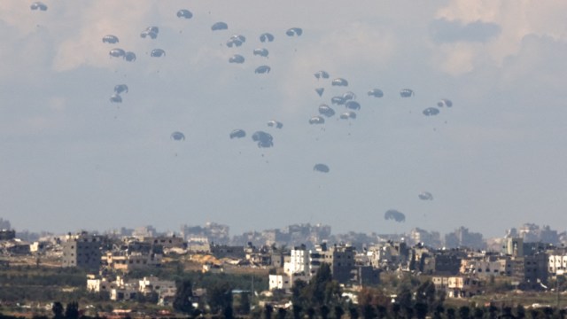 Israel says more aid is entering Gaza, but figures disputed | World