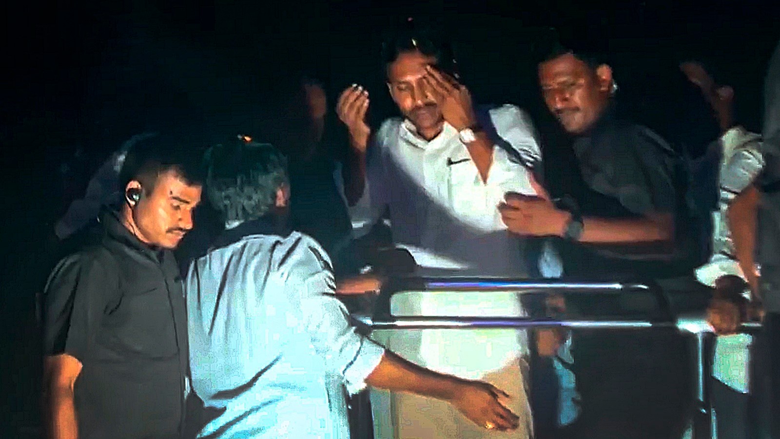 Police pick up 26-year-old for hurling stone that injured Andhra CM ...