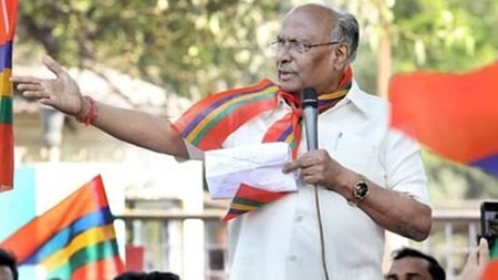 Fight to ensure Modi gets one more seat: Prakash Awade declares his candidacy as independent from Hatkanangale