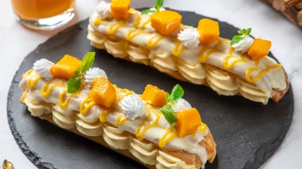 Mango eclair at The Bakerie