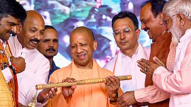 Yogi adityanath, Yogi in Pilibhit, BJP Pilibhit LS candidate, Jitin Prasada, Varun Gandhi, family first, nation first, BJP pilibhit campaign, BJP poll campaign, indian express news