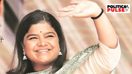 Poonam Mahajan