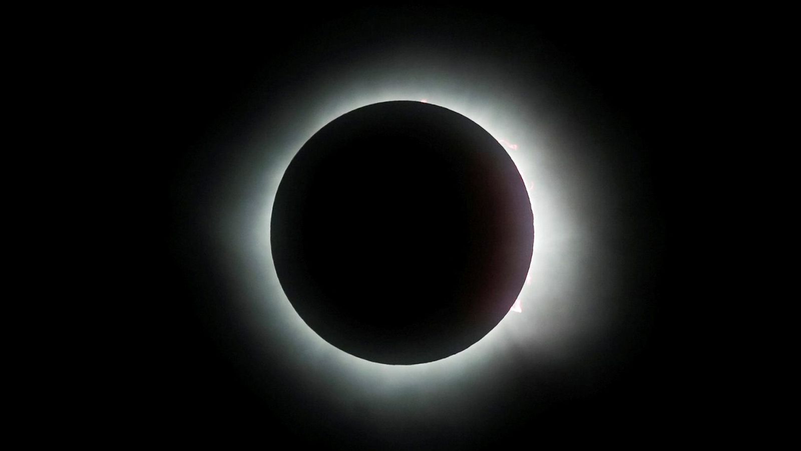 Solar Eclipse 2024 live updates Best images, videos of the total