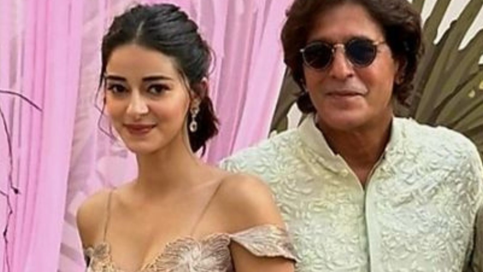 Chunky Panday on Daughter Ananya Panday's Relationship with Aditya Roy Kapur: She Makes More Money Than Me, She's Free to Do What She Wants |  Bollywood News