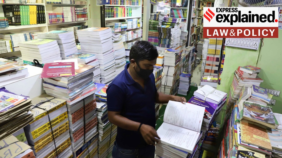 Pune's Book market/representational.