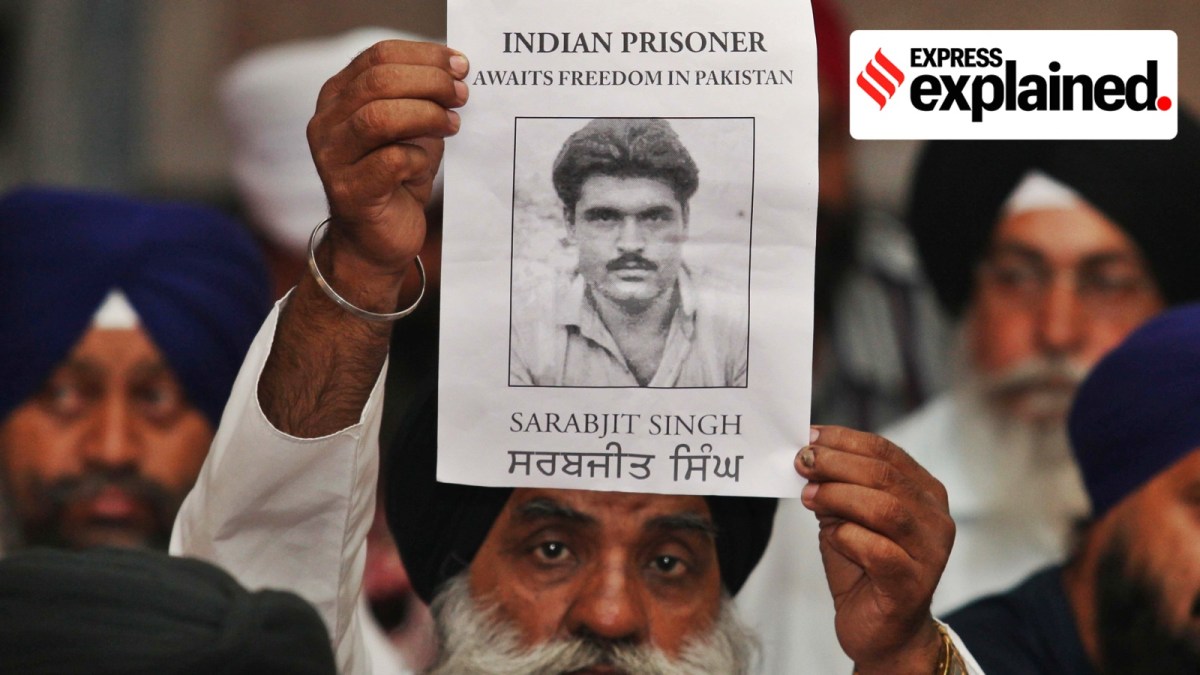 Members of the Sikh community in Kolkata attend a prayer for Sarabjit Singh in 2013.