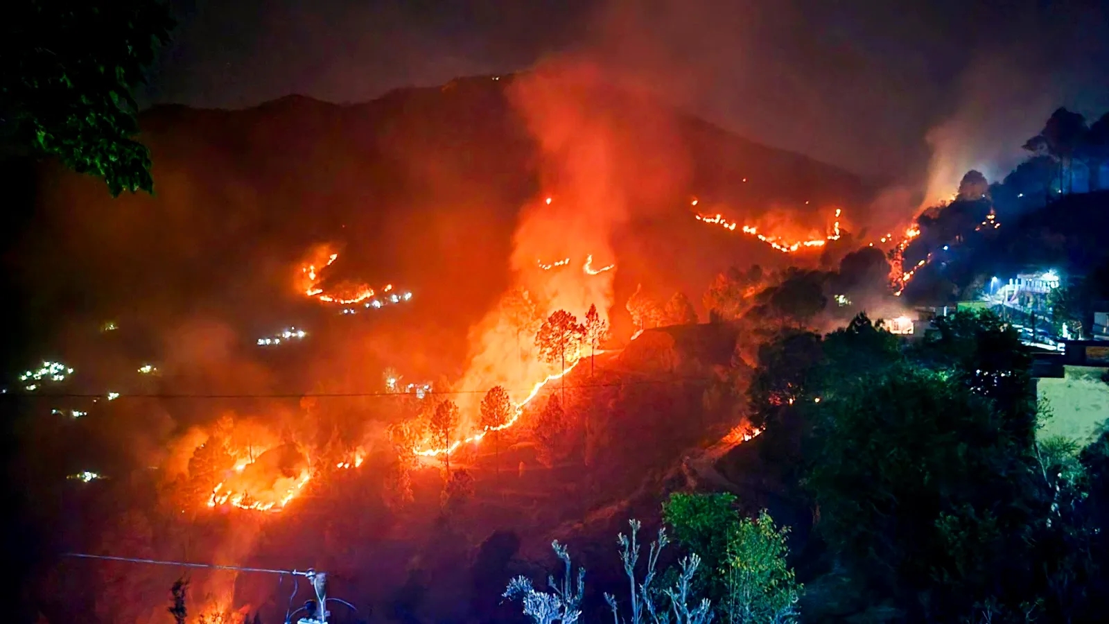 Fires raging in Nainital, Pauri Garhwal mostly man-made: Forest dept