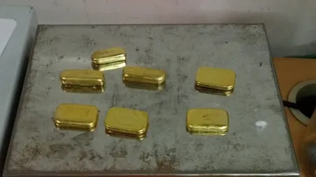 Mumbai customs gold