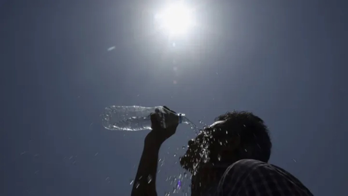 Heatstroke, Mumbai heatstroke, sunstroke, Mumbai heatstroke cases, Mumbai heatstroke cases dip, heatstroke deaths, heatstroke symptoms, what is heatstroke, Maharashtra heat, indian express news