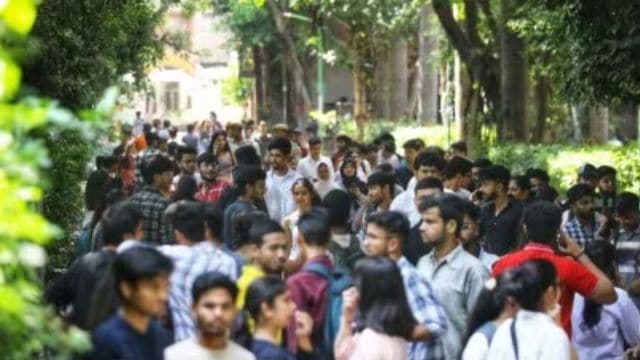 One of the important findings of the survey shows that female students in comparison to males are less likely to approach IIT Bombay hospital for sex-related medical assistance.