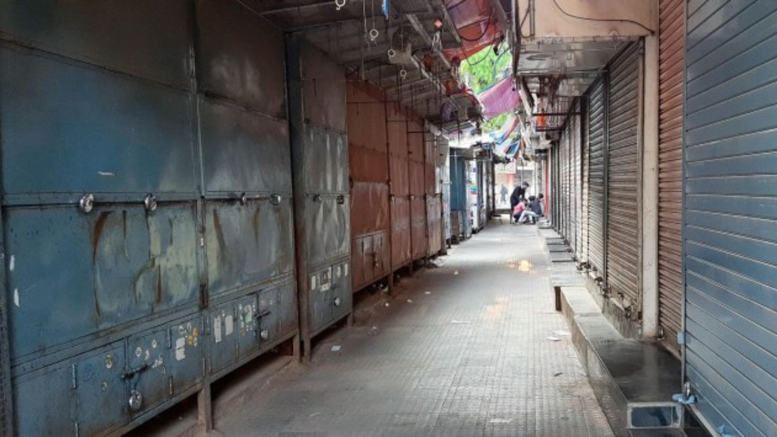 People rush to Assam to buy goods as indefinite business shutdown in Nagaland affects normal life