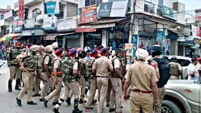 amritsar police, farmers protest, stone pelting, indian express