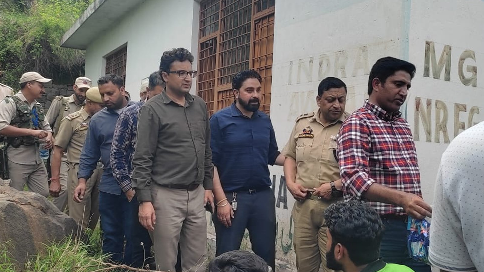 Land sinks in J-K's Ramban; over 50 houses, power infra damaged | India News - Vimarsana News