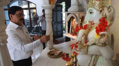 Ravindra Waikar Eknath Shinde