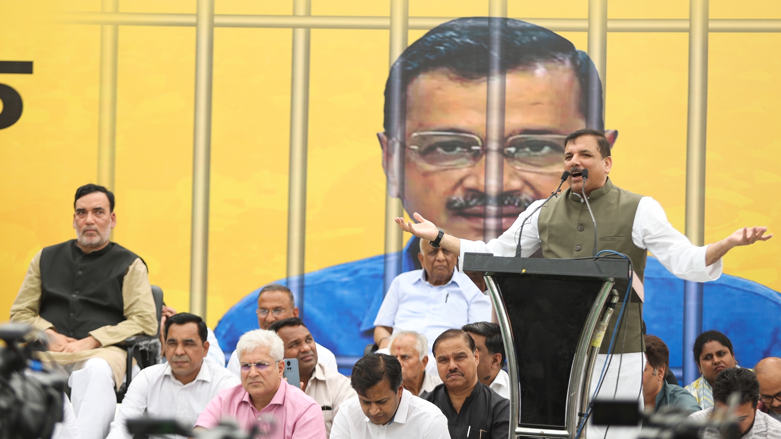 AAP Protests Kejriwal Arrest: Sanjay Singh Says Vote For Us To Get ...