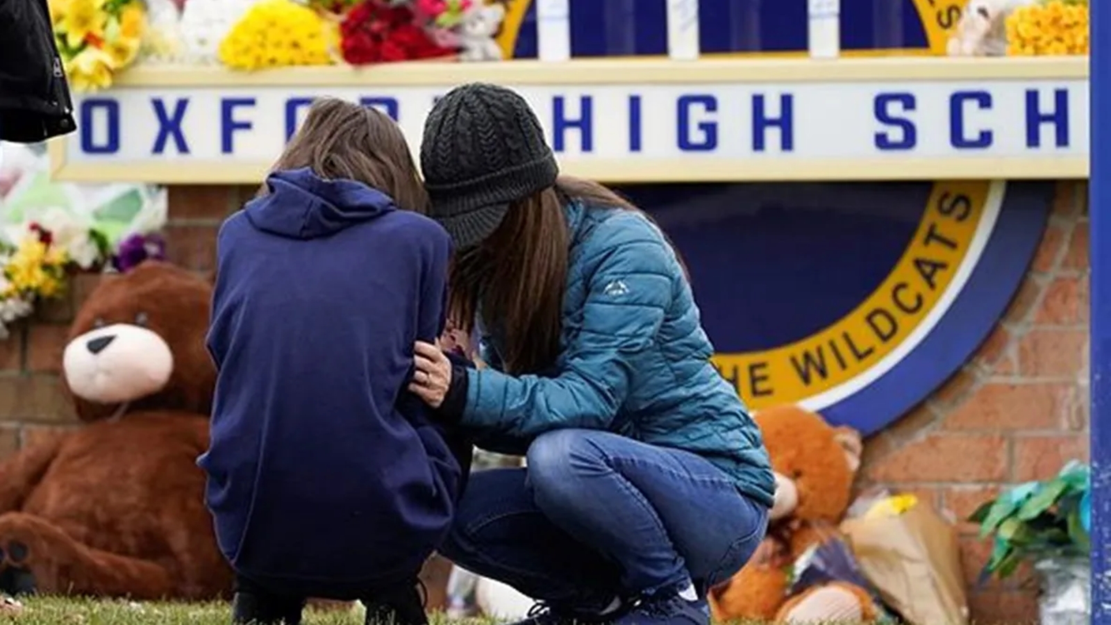 Michigan school shooter’s parents sentenced to 10 years in prison for ...