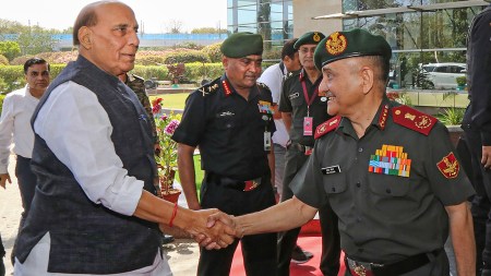 Rajnath Singh, India china border tension, defence minister Rajnath Singh, India-China military face-off, eastern Ladakh face off, Rajnath Singh, India China peace talk, India china peaceful resolution, India china De escalation, indian express news