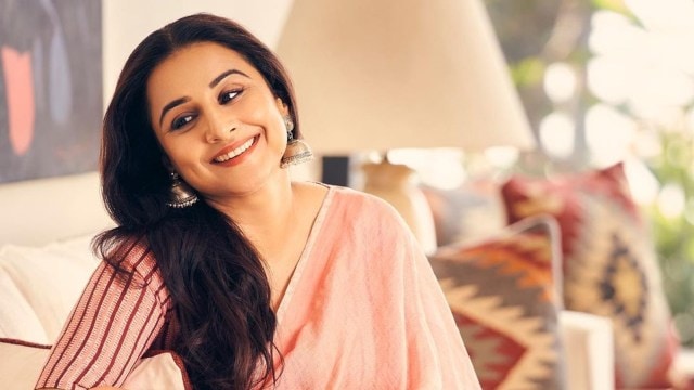 Vidya Balan owns only 25 sarees, says she gives them away as she can’t ...