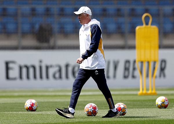 It all boils down to the fact that for Ancelotti, man management is not a chore but a way of living. (Reuters)