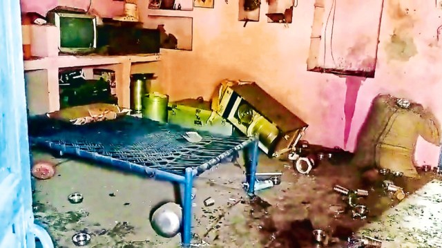 Surat, speaker explodes, Man and daughter die as speaker explodes, Ahmedabad news, Gujarat news, India news, Indian express, Indian express India news, Indian express India