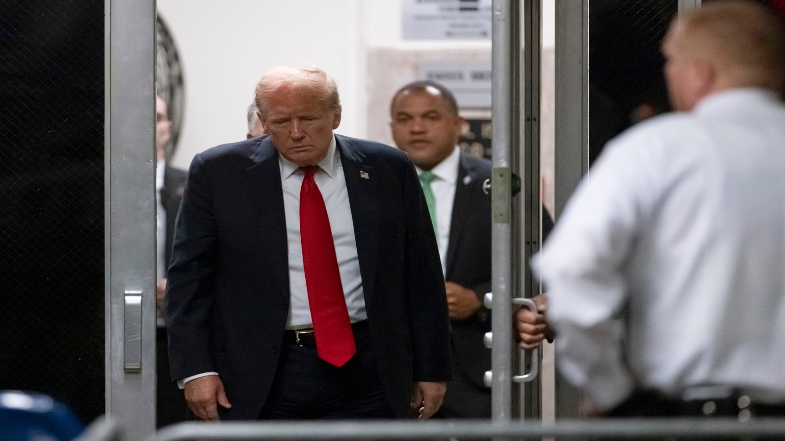 Trump prosecutor focuses on ‘cover-up’ in closing arguments while defense attacks key witness