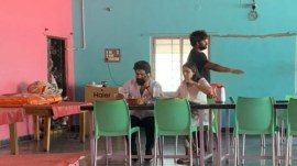 Allu Arjun and Sneha Reddy having lunch at a dhaba