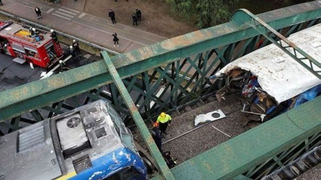 Buenos Aires train collision, Train accident in Palermo neighborhood,