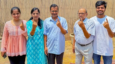 Arvind Kejriwal Lok Sabha polls Pakistan Fawad Hussain