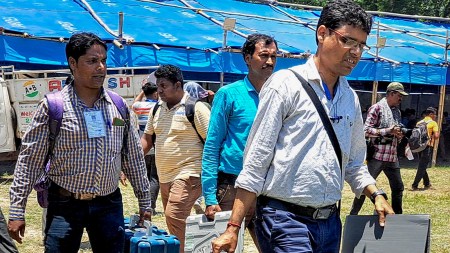 Sixth phase polling, bengal LS polling, Bengal voting day, bengal tribal belt, west bengal, identity politics, Lok Sabha elections 2024, indian express news