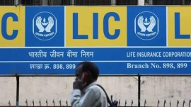 LIC, LIC Q4 net profi, LIC market cap, LIC Wage revision, LIC latest news, LIC Q4 results, LIC profits, Insurance behemoth LIC, india business news, india latest news