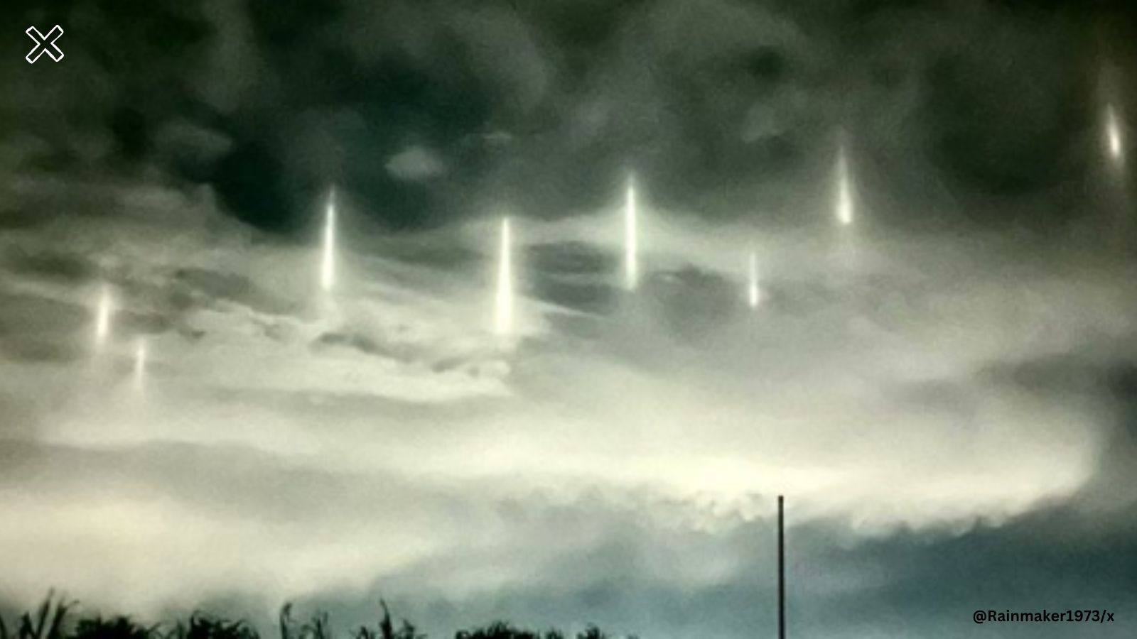 Alien invasion? Mysterious light pillars illuminate Japan's night