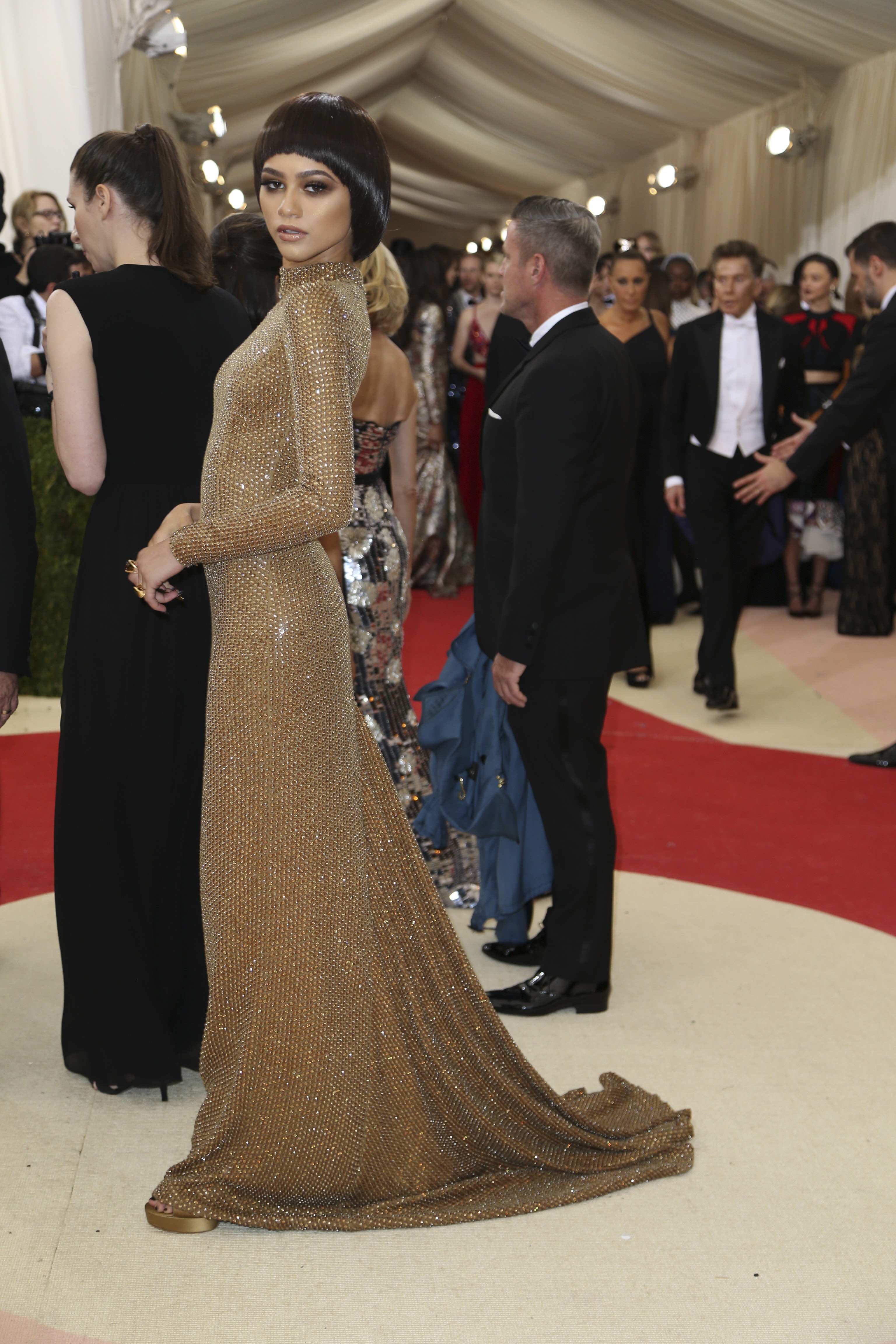 Fashion And Apparel, Disney Channel, Roman, Catholic Church, met gala
