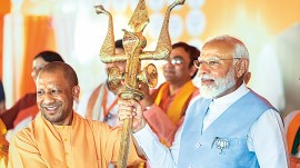 Modi in UP, modi roadshow, modi rally, modi up rally, Samajwadi Party, Congress-SP, Ram temple, up bjp govt, up bjp seats, how many seats for bjp in up, lok sabha elections, indian express