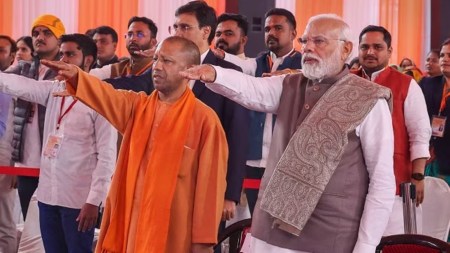 narendara Modi, Modi first Kolkata roadshow, final WB poll campaigning, Lok elections, PM Narendra Modi, modi shah in bengal, indian express news