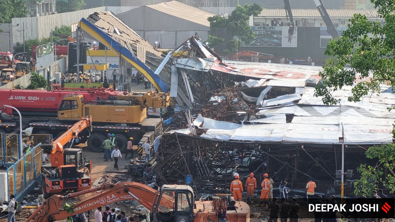 Mumbai Hoarding Collapse