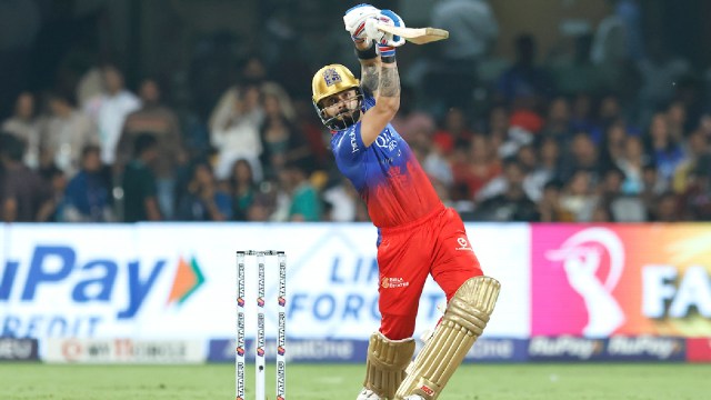 Virat Kohli is the first batter to complete 3000 IPL runs at a single venue. (Sportzpics)