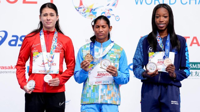 Deepthi Jeevanji set a world record timing of 55.07 seconds in the women’s T20 400m final in Kobe, Japan on Monday, also qualifying for the Paris Paralympics.