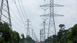 Peak power demand rises amid heat wave across India